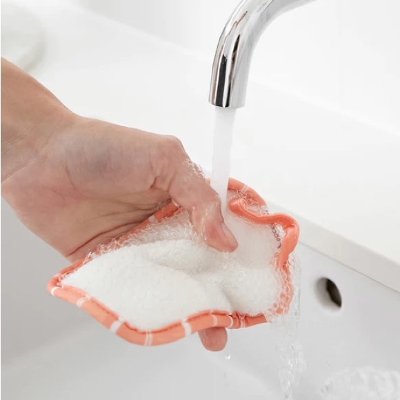 reusable make-up removers of 100% recycled material-Oprah’s fav things 2022-NWT - Picture 5 of 14